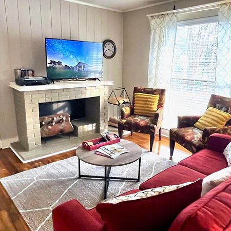 King Bed Family Friendly Cottage - Walk To Zoo & Waterpark - Near Downtown & Midtown Хатисбург Екстериор снимка